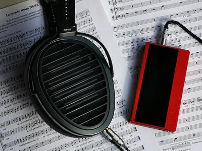 一個(gè)大步向前邁進(jìn)的產(chǎn)品--HIFIMAN HM1000